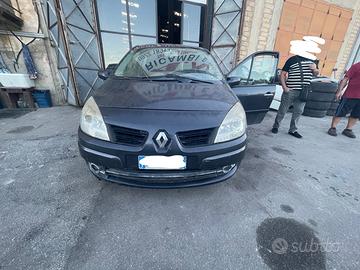 Ricambi Renault Scenic 1.9 dCi 130cv del 2007