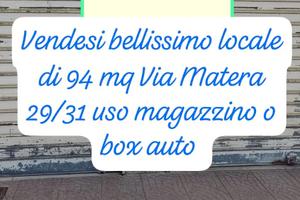 Locale di 94 mq uso magazzino o box auto