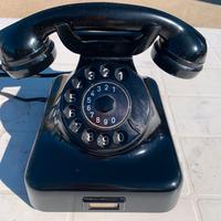 Telefono antico di bachelite da collezione