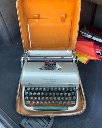 Macchina da scrivere Ramington Quiet Riter