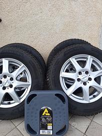 Kit 4 Gomme Invernali Barum 195/65 R15 H con Cerch