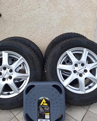 Kit 4 Gomme Invernali Barum 195/65 R15 H con Cerch