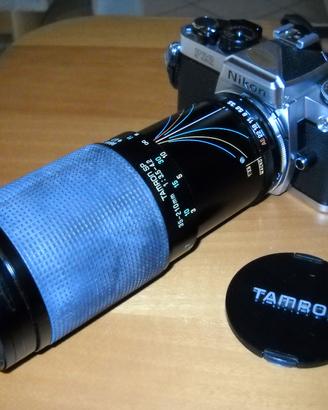 Nikon FE2 con obiettivo Tamron SP