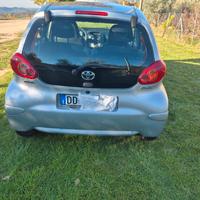 toyota ygo anno 2006