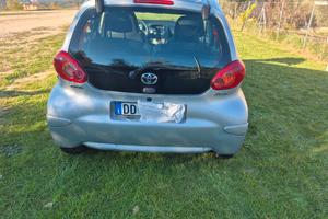 toyota ygo anno 2006