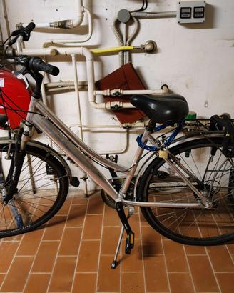 bicicletta da donna cambio shimano