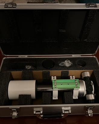 Telescopio Skywatcher 72ed con spianatore di campo