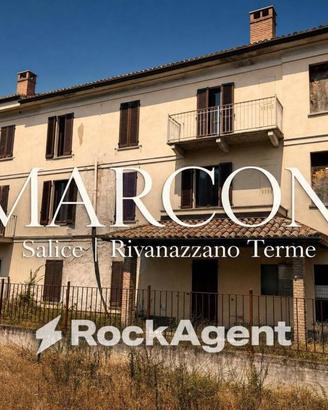 Casa indipendente di 2000 m² con più di 5 locali e