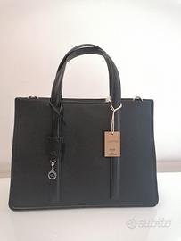 Borsa a mano con tracolla Carpisa