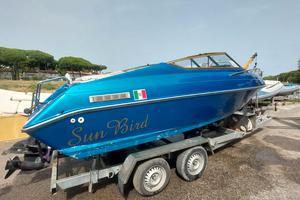 Motoscafo semicabinato entrofuoribordo OMC Cobra