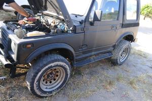 Suzuki Samurai 