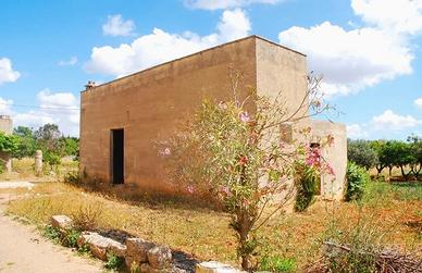 ? Terreno Agricolo 5.000 mq con casale Specchia