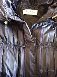 PIUMINO DONNA CON AMPIO CAPPUCCIO