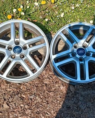 Cerchi in lega Ford da 16 