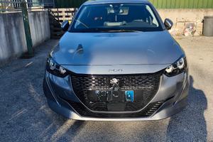 Il futuro ha un nuovo stile: Peugeot e-208