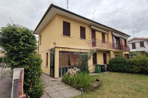 Villa Bifamiliare a Padova 6 locali