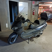 Piaggio x9