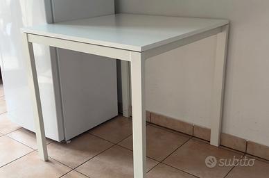 Tavolo e Sedie IKEA