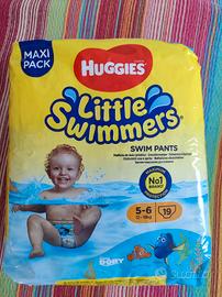 Pacco integro pannolini-costumini Huggies