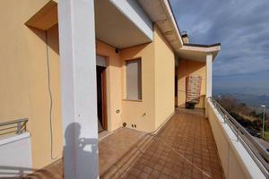 Villetta a schiera di 123 m² con 3 locali e box au