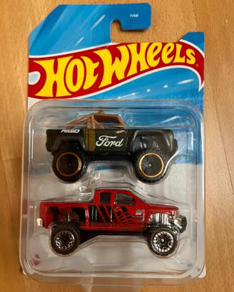Hot Wheels Ford Bronco + Chevy Silverado