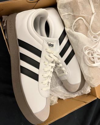 Adidas uomo nuove mai indossate