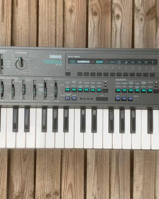 Tastiera Yamaha PortaSound MK-100 elettronica