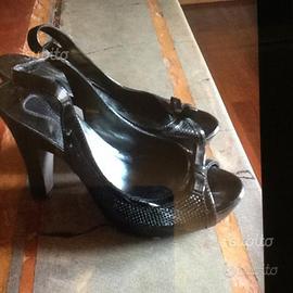 Sandali tacchi usati una sola volta