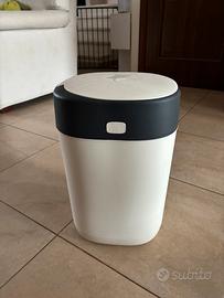 Divora pannolini marca Tomee Tipee.