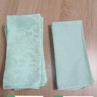 tovaglioli di stoffa e centrotavola 