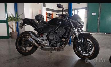 Moto-Honda Hornet