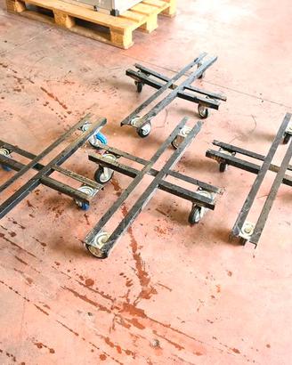 4 carrelli usati per contenitori industriali