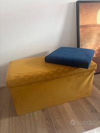 Cassapanca velluto ocra piu un pouff quadrato blu