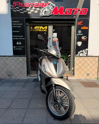 Piaggio Beverly 400