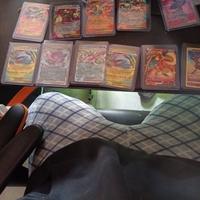  pokémon fra cui zekrom full art charizard v