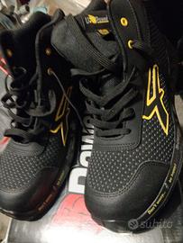 Scarpe antinfortunistica