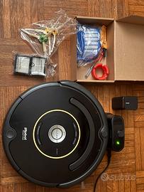 IRobot Roomba serie 600 + kit ricambi NUOVO
