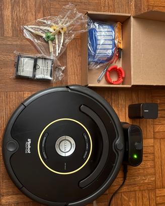 IRobot Roomba serie 600 + kit ricambi NUOVO