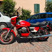 Moto Guzzi 1000 SP