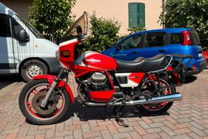 Moto Guzzi 1000 SP
