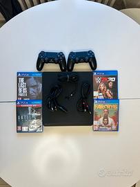 PlayStation 4 500GB + 2 joystick + 4 giochi