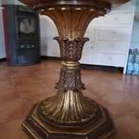 Tavolo ottagonale "Grifoni"