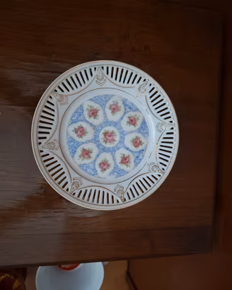 Piattino decorativo vintage porcellana traforata 