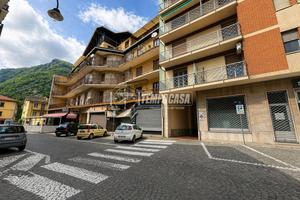 APPARTAMENTO AMPIO NEL CENTRO CON BOX AUTO
