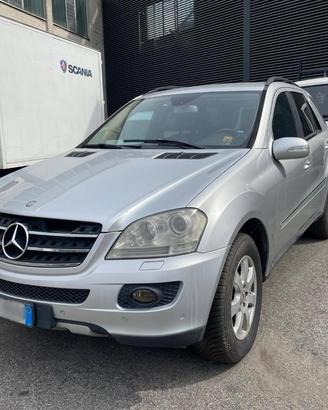 MERCEDES-BENZ ML 320 CDI 4matic
