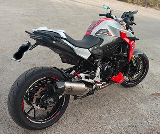 BMW F 900 R 