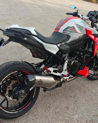BMW F 900 R 