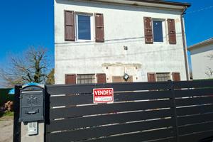 Privato vende casa indipendente 130.000