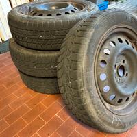 Gomme neve con cerchio per Toyota Yaris 175/65 R15