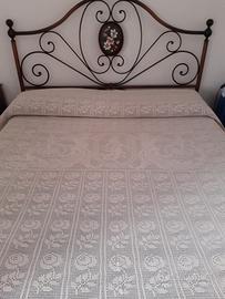 Coperta matrimoniale all’uncinetto